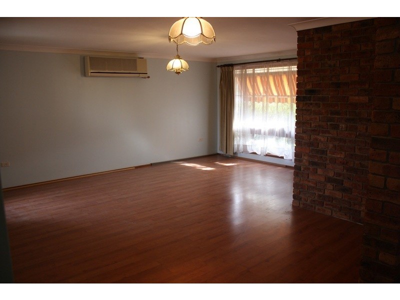 2 Perry Street, Bossley Park NSW 2176