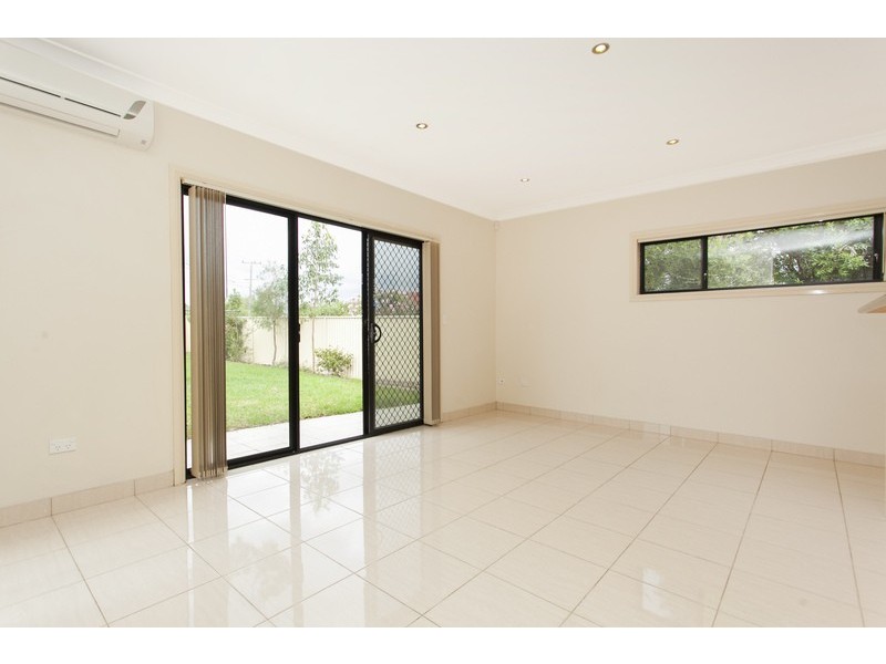 2A Park Road, East Hills NSW 2213