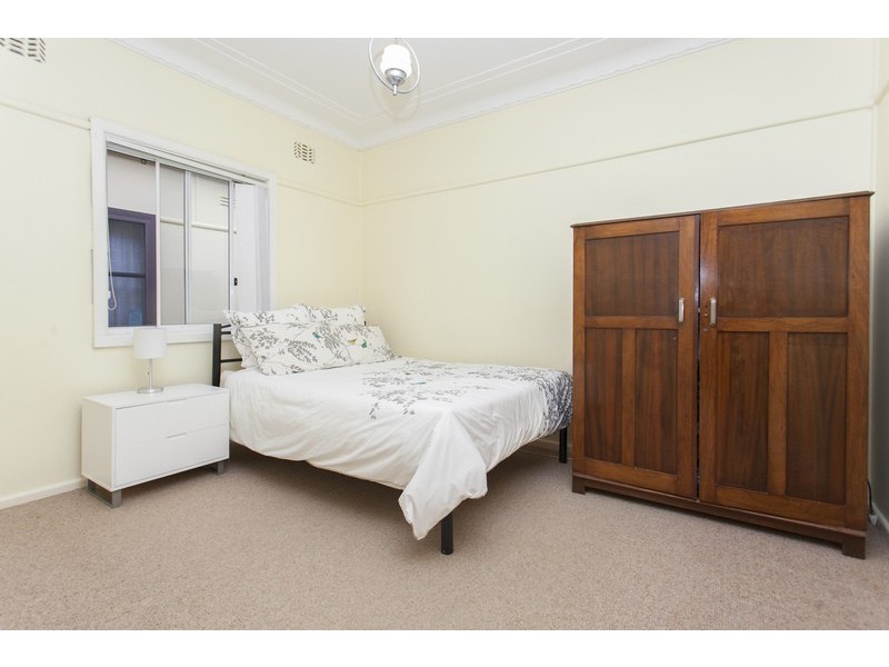 15 Newey Avenue, Padstow NSW 2211