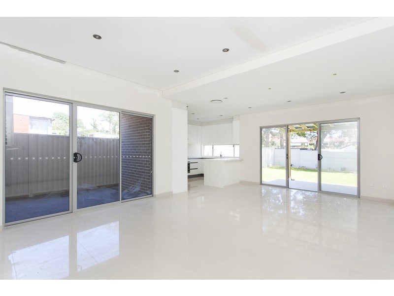 17 Taloma Street, Picnic Point NSW 2213