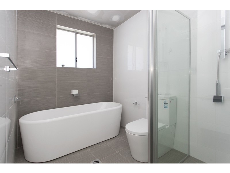 17 Taloma Street, Picnic Point NSW 2213