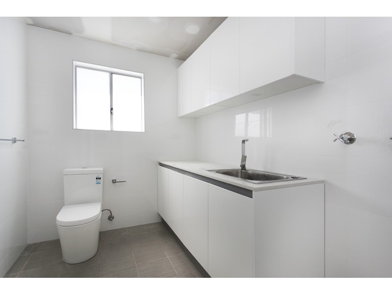 17 Taloma Street, Picnic Point NSW 2213