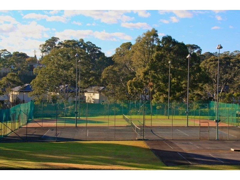 17 Taloma Street, Picnic Point NSW 2213
