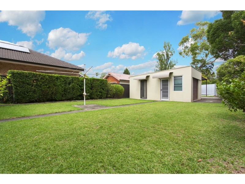 243 Gloucester Road, Beverly Hills NSW 2209