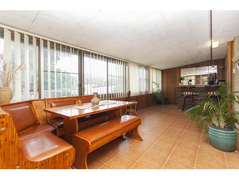 8 Warlencourt Avenue, Milperra NSW 2214