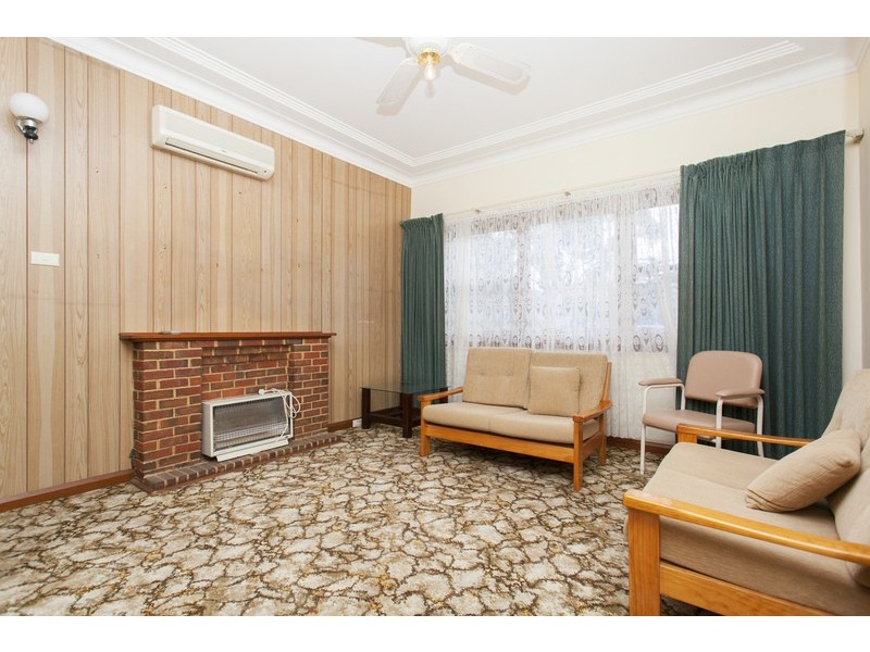 26 Donald Street, Picnic Point NSW 2213