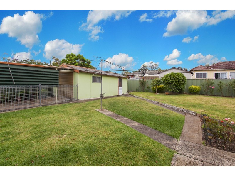 26 Donald Street, Picnic Point NSW 2213