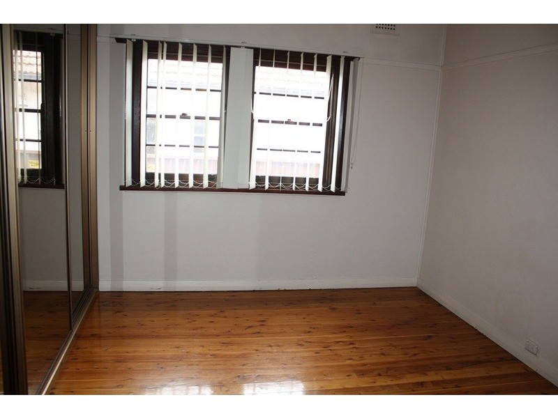 3 Maclaurin Avenue, East Hills NSW 2213