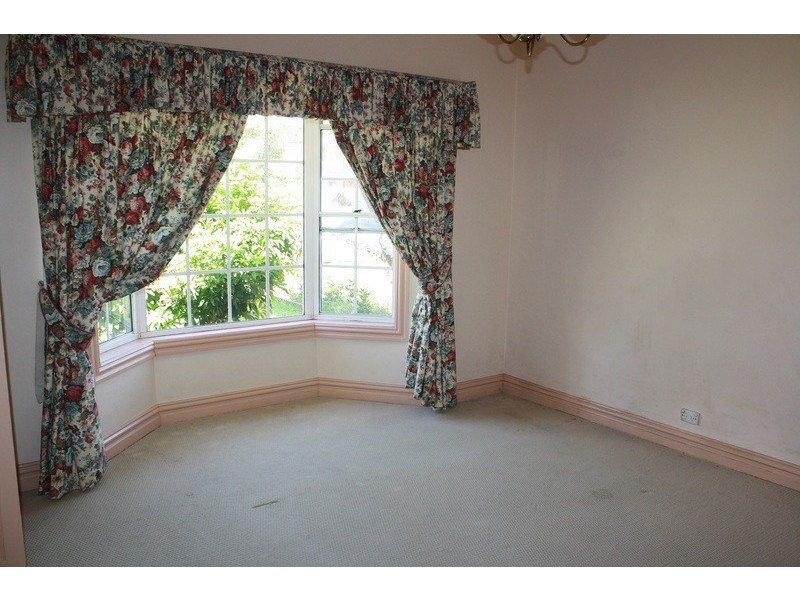 72 Park Road, East Hills NSW 2213