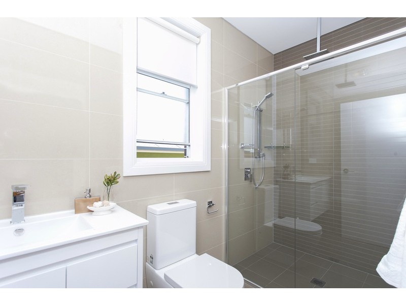 27 Edinburgh Drive, Revesby Heights NSW 2212