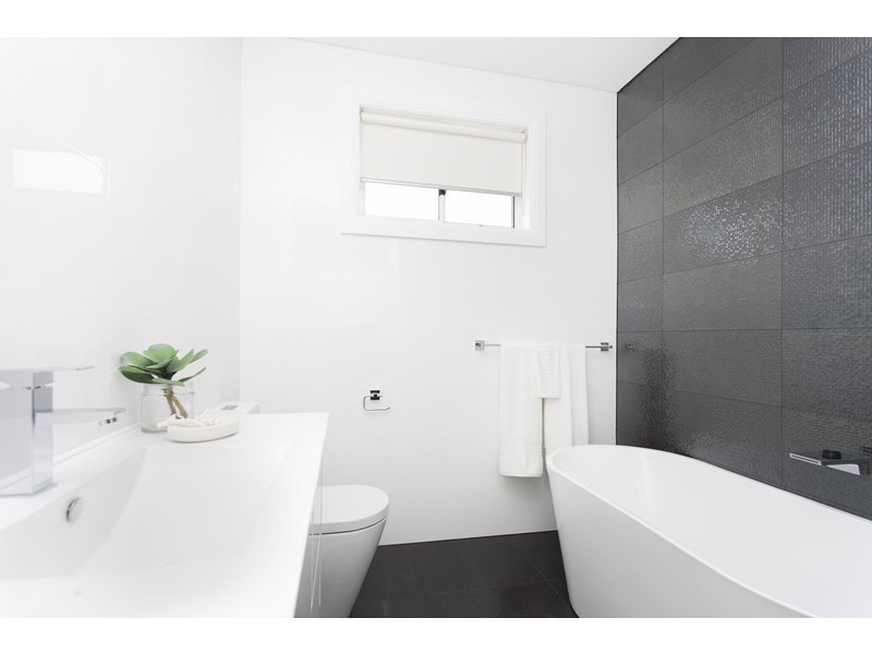 27 Edinburgh Drive, Revesby Heights NSW 2212