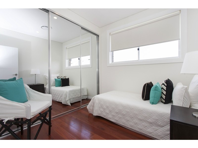 27 Edinburgh Drive, Revesby Heights NSW 2212