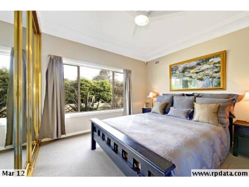 27 Taloma Street, Picnic Point NSW 2213