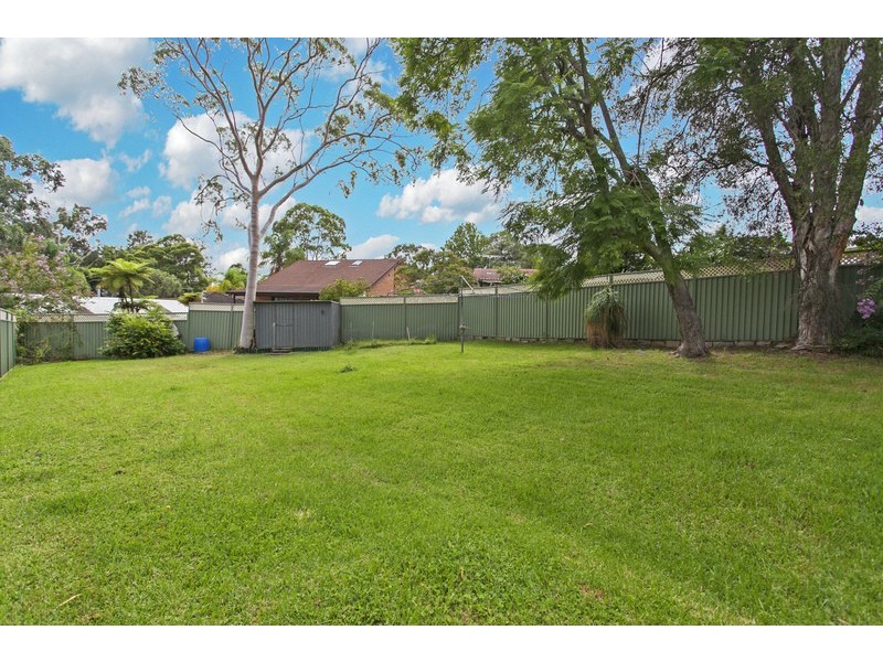 693 Henry Lawson Drive, East Hills NSW 2213