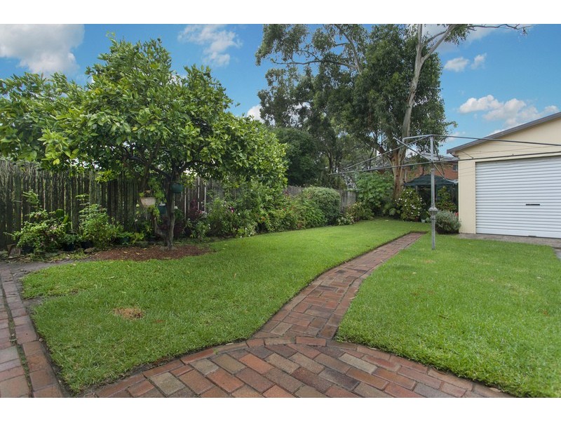 15 Newey Avenue, Padstow NSW 2211