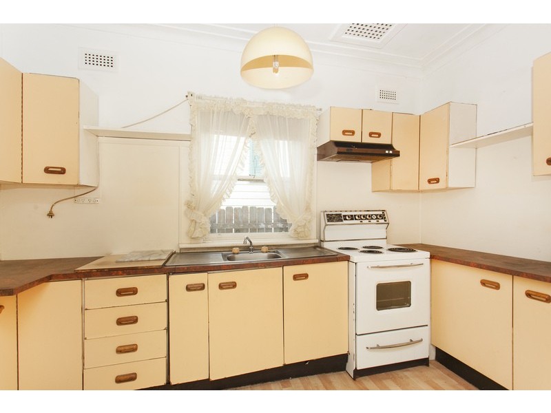 139 Tower Street, Panania NSW 2213