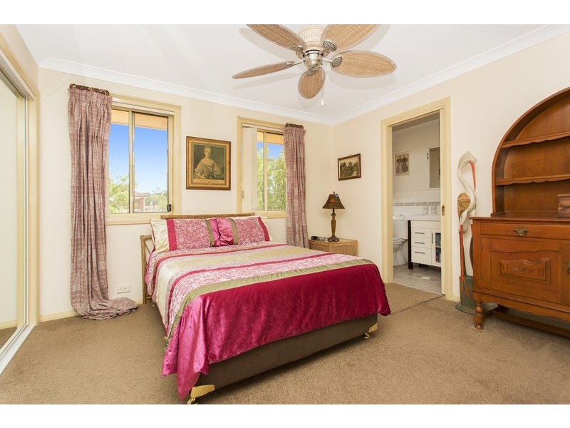 2/7-9 Homelea Avenue, Panania NSW 2213