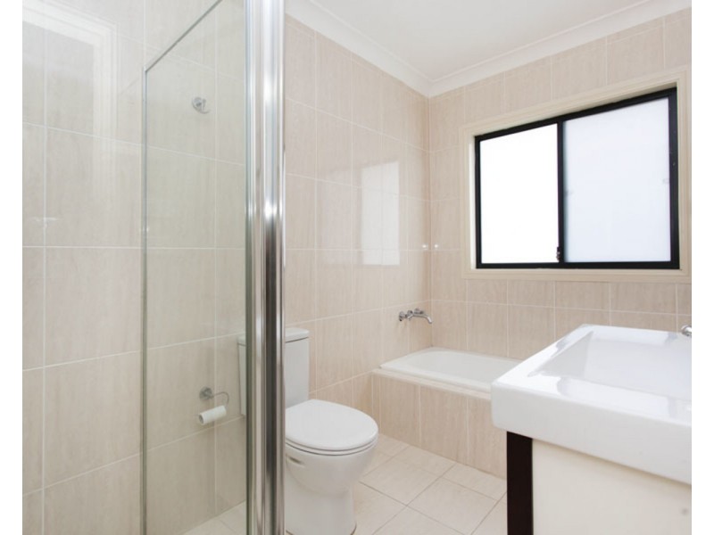 2A Park Road, East Hills NSW 2213