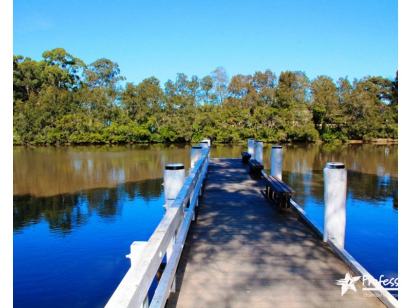 2A Park Road, East Hills NSW 2213