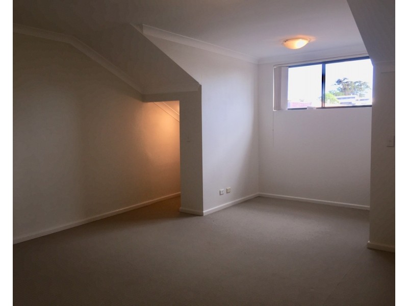 1/18 Howard Road, Padstow NSW 2211