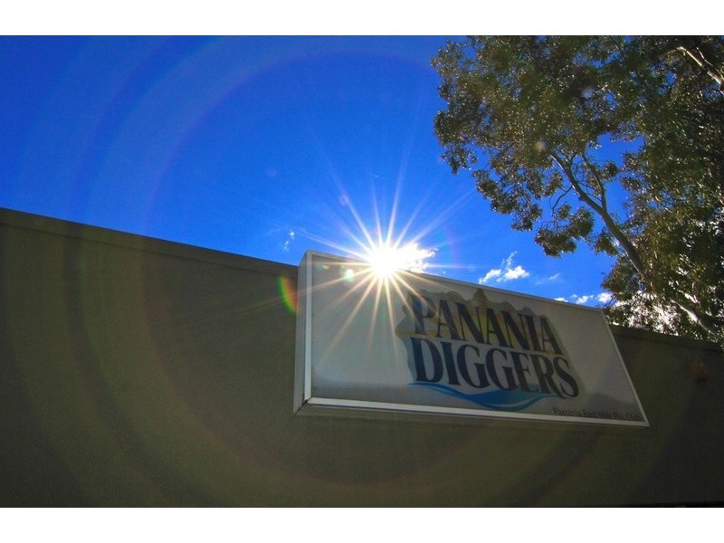 35 Laundess Avenue, Panania NSW 2213