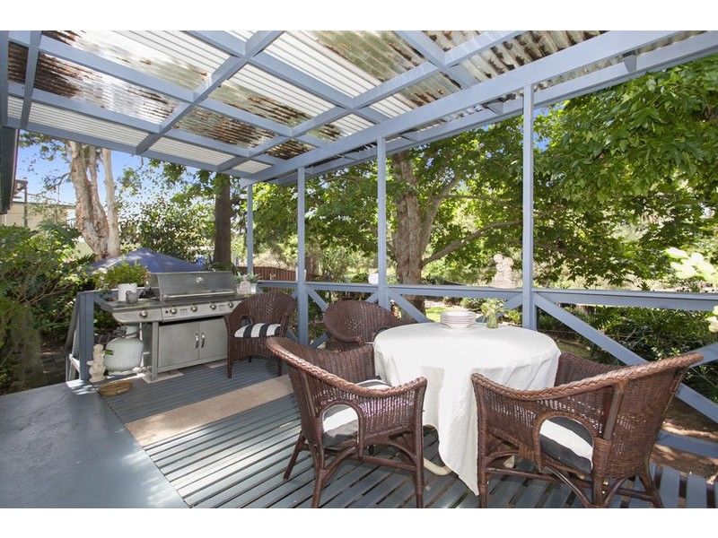 35 Matthews Avenue, East Hills NSW 2213