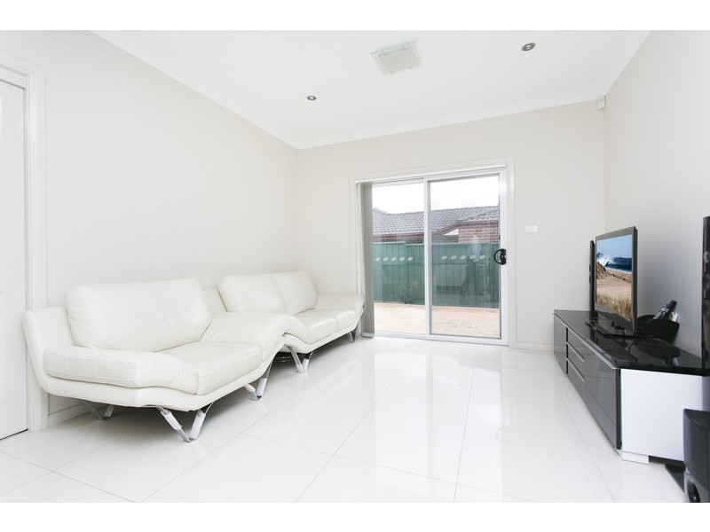 6/99 Mackenzie Street, Revesby NSW 2212