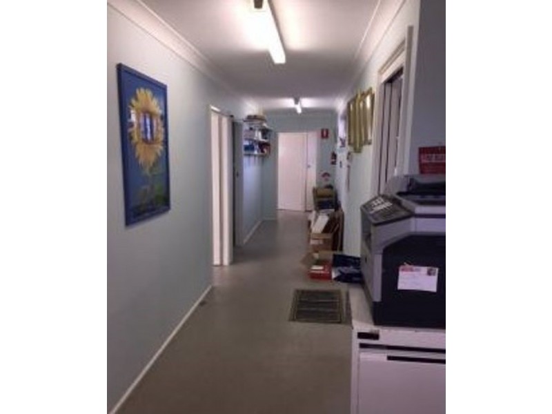 98 Park Road, East Hills NSW 2213