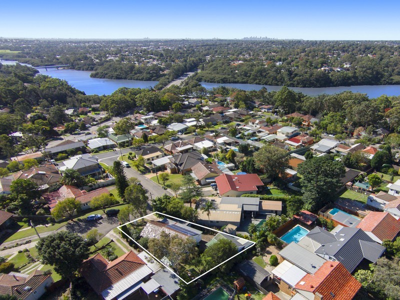 6 McIntosh Avenue, Padstow Heights NSW 2211