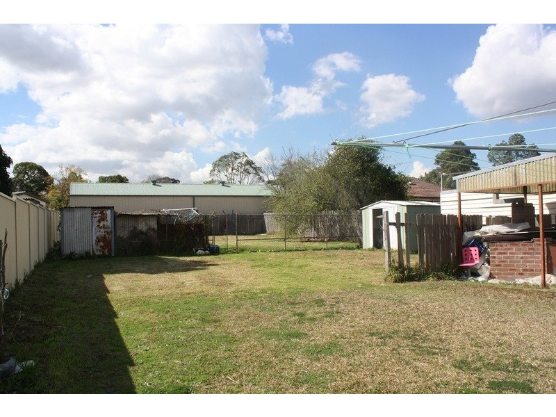2 Treatt Avenue, Padstow NSW 2211