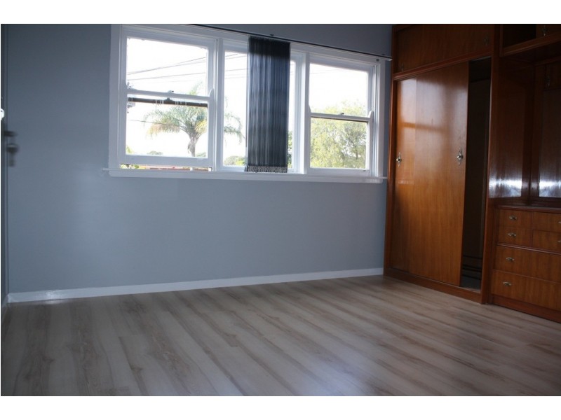 2 Mahnken Avenue, Revesby NSW 2212