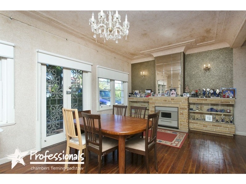 81 Stuart Street, Blakehurst NSW 2221