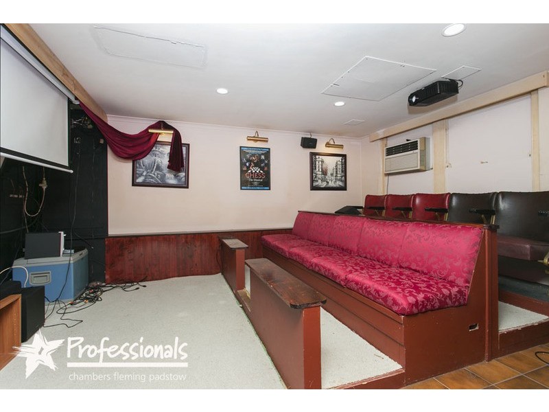 81 Stuart Street, Blakehurst NSW 2221