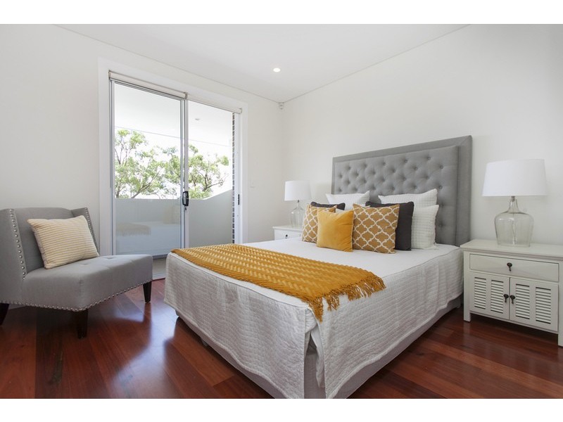 25 Edinburgh Drive, Revesby Heights NSW 2212