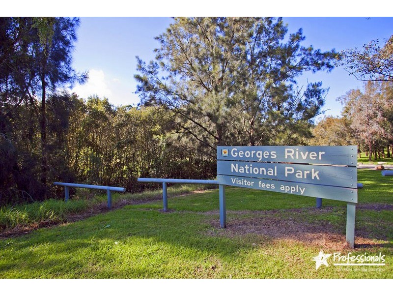 25 Edinburgh Drive, Revesby Heights NSW 2212