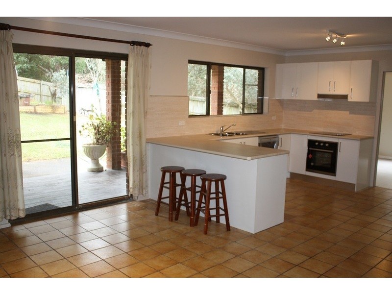 85 Thomas Street, Picnic Point NSW 2213