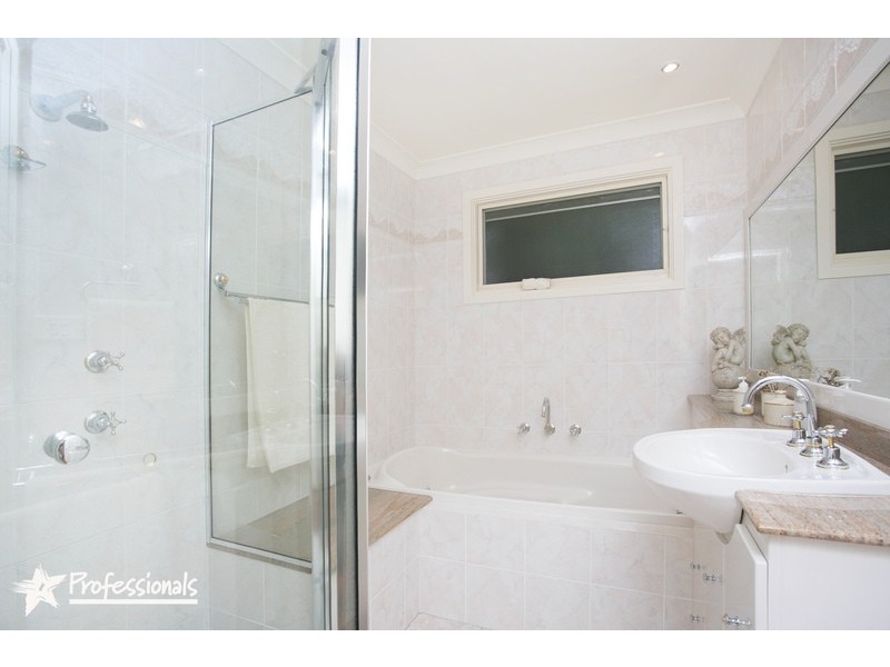 5 Sadlier Avenue, Milperra NSW 2214