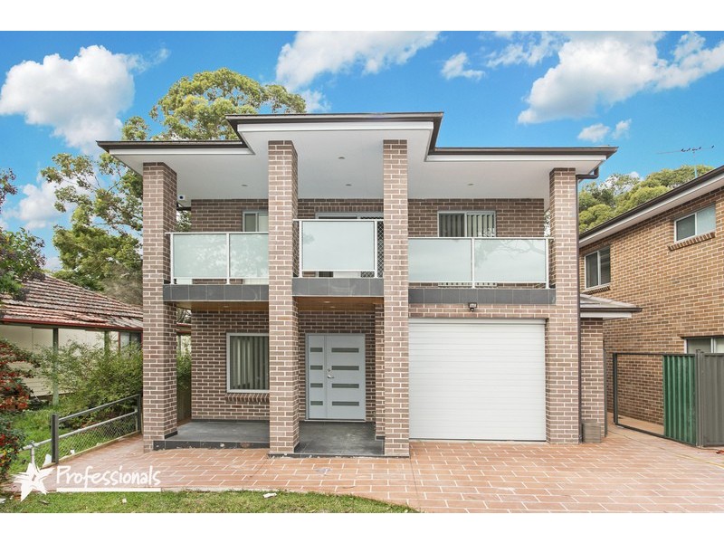 595 Henry Lawson Drive, East Hills NSW 2213