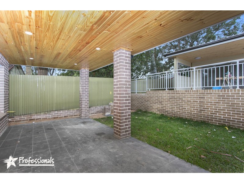 595 Henry Lawson Drive, East Hills NSW 2213