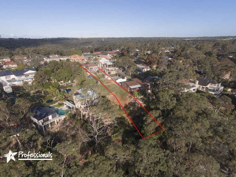 824 Henry Lawson Drive, Picnic Point NSW 2213