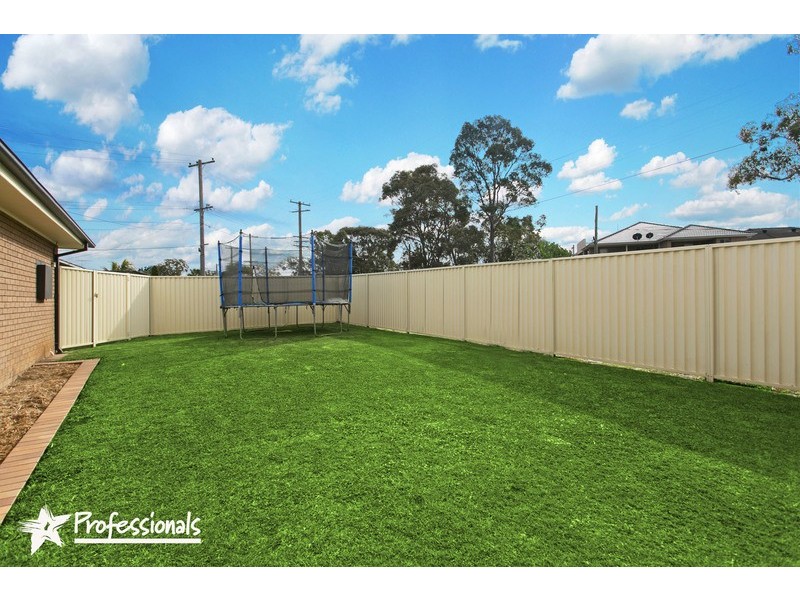 2 Riverside Avenue, Picnic Point NSW 2213