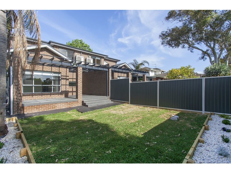 66A Apex Avenue, Picnic Point NSW 2213