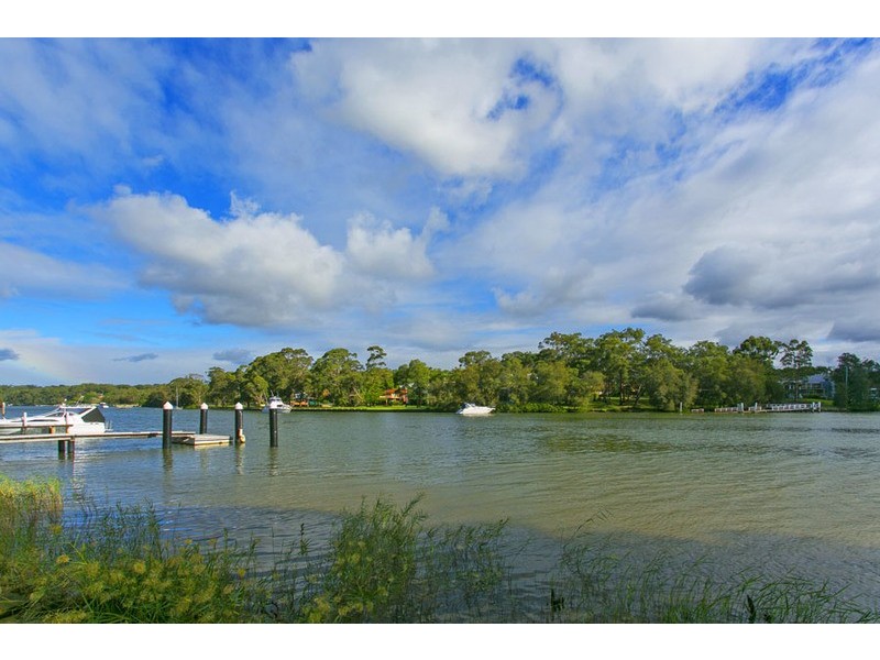 5 Burbank Avenue, East Hills NSW 2213