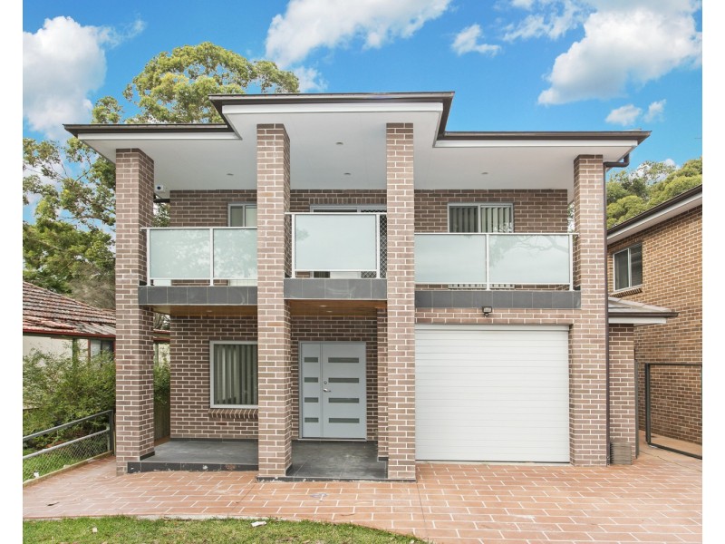 595 Henry Lawson Drive, East Hills NSW 2213