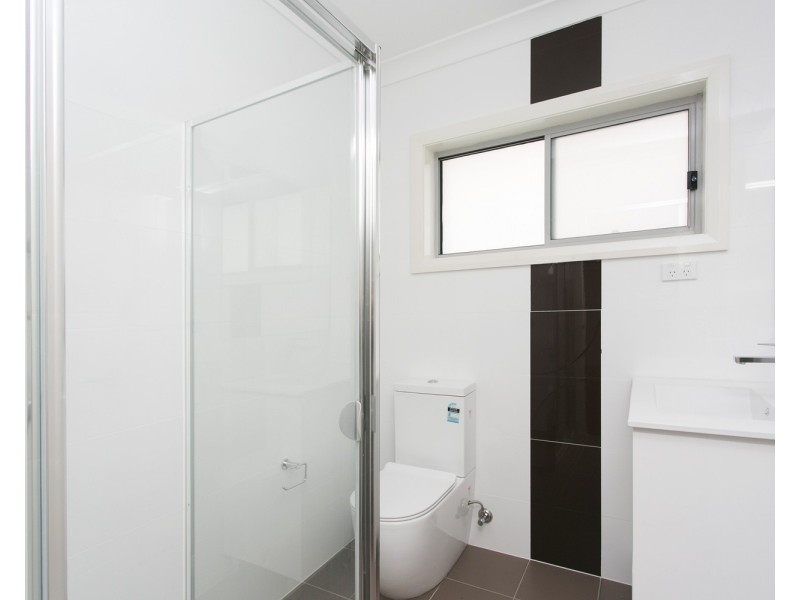 595 Henry Lawson Drive, East Hills NSW 2213