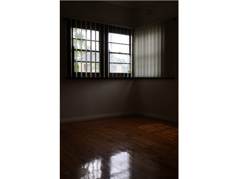 3 Maclaurin Avenue, East Hills NSW 2213