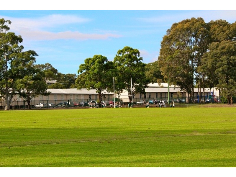 3 Maclaurin Avenue, East Hills NSW 2213