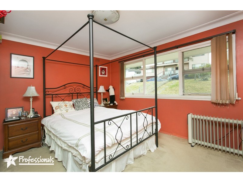 11 Fewtrell Avenue, Revesby Heights NSW 2212