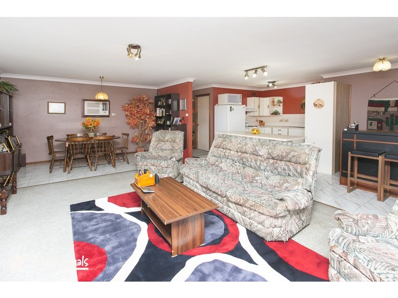 11 Fewtrell Avenue, Revesby Heights NSW 2212