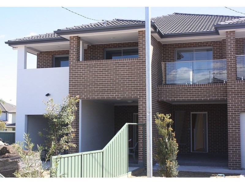 2A  Laundess Avenue, Panania NSW 2213